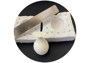 ペンギンタイムズからのお知らせ～擬卵作り～